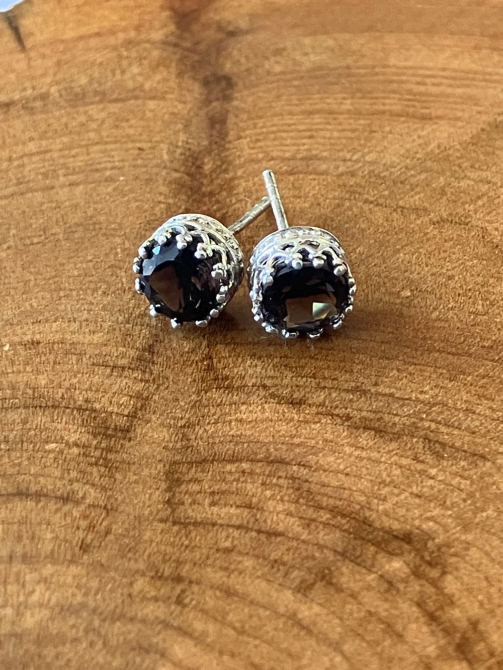 Crown Stud Earrings
Sterling Silver mystic Topaz Stone FZN